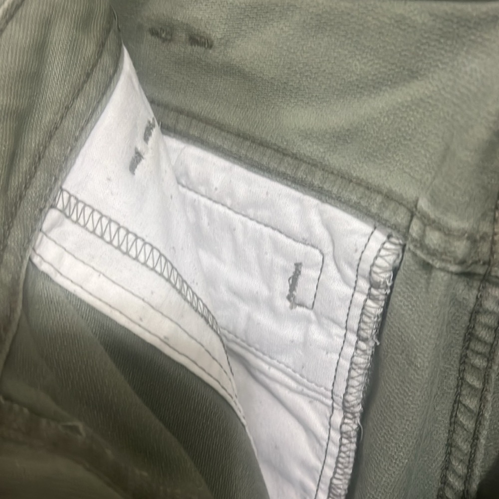 Vintage Levi’s Fatigue Boot Cut women jeans. Army green. - Picture 8 of 10